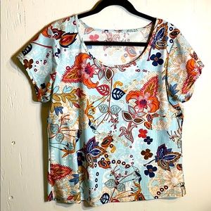 Adventure name brand shirt sleeve shirt